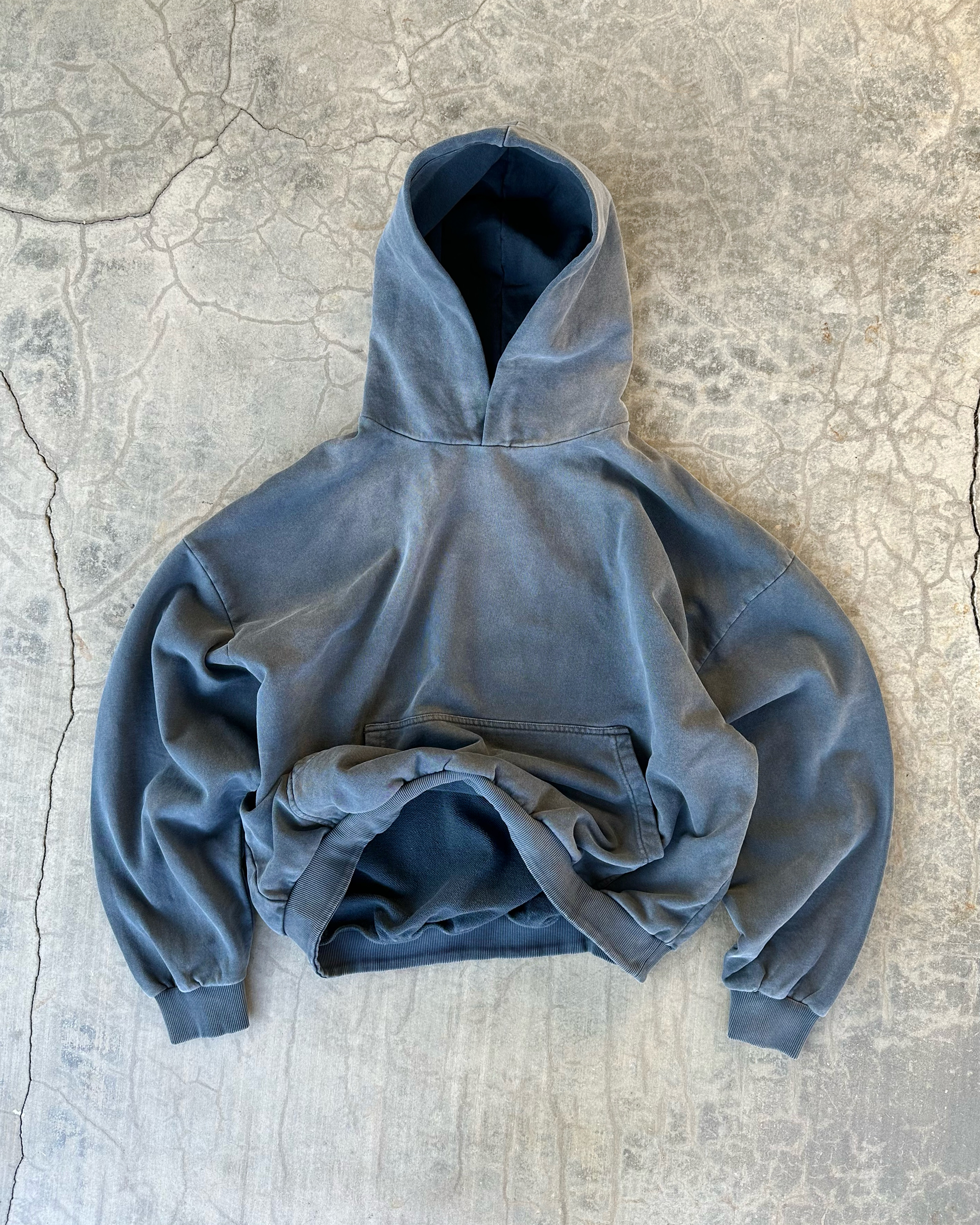 Core Wide Sun Fade Hoodie – RegaliaBlanks