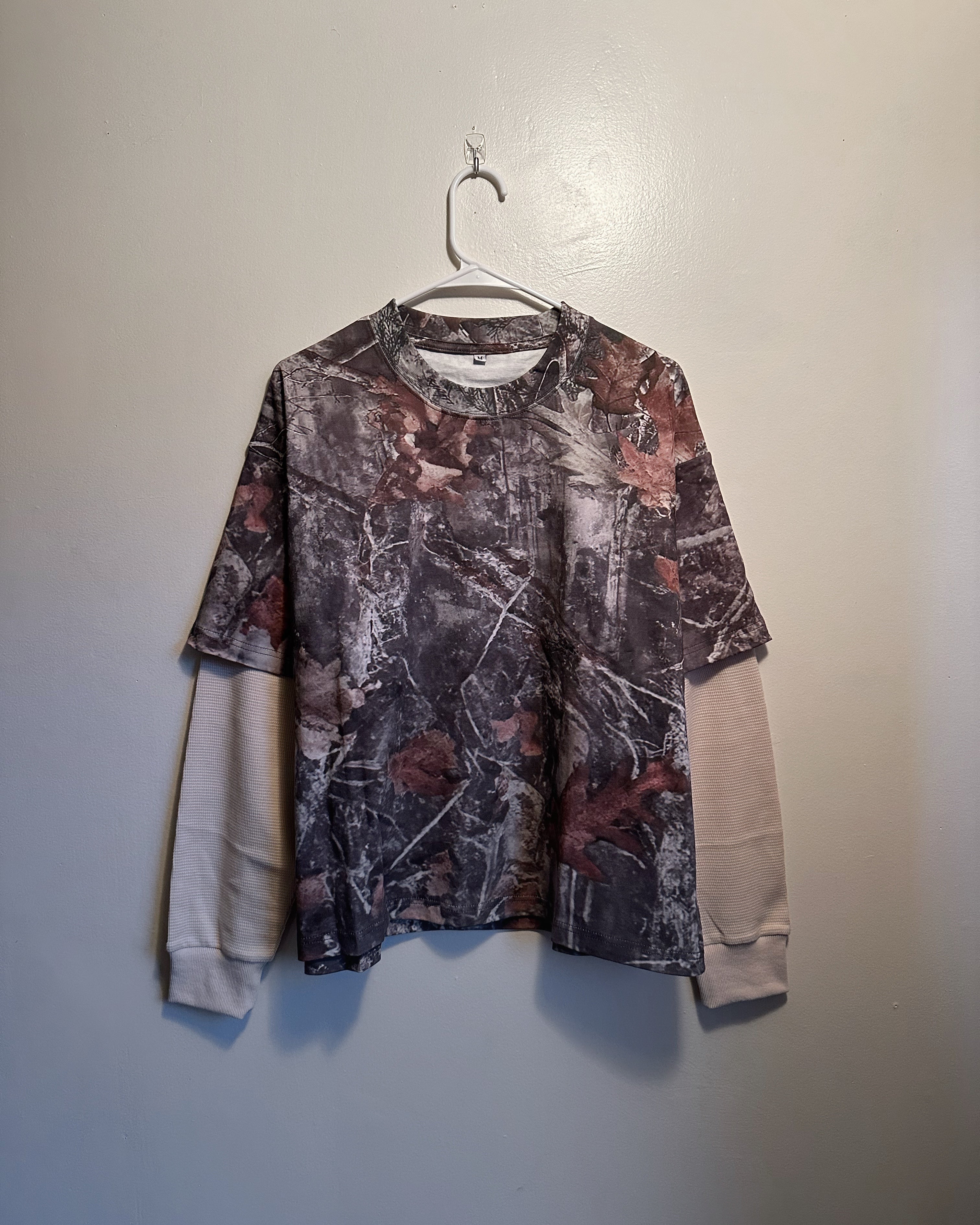 Camo thermal sleeve tee