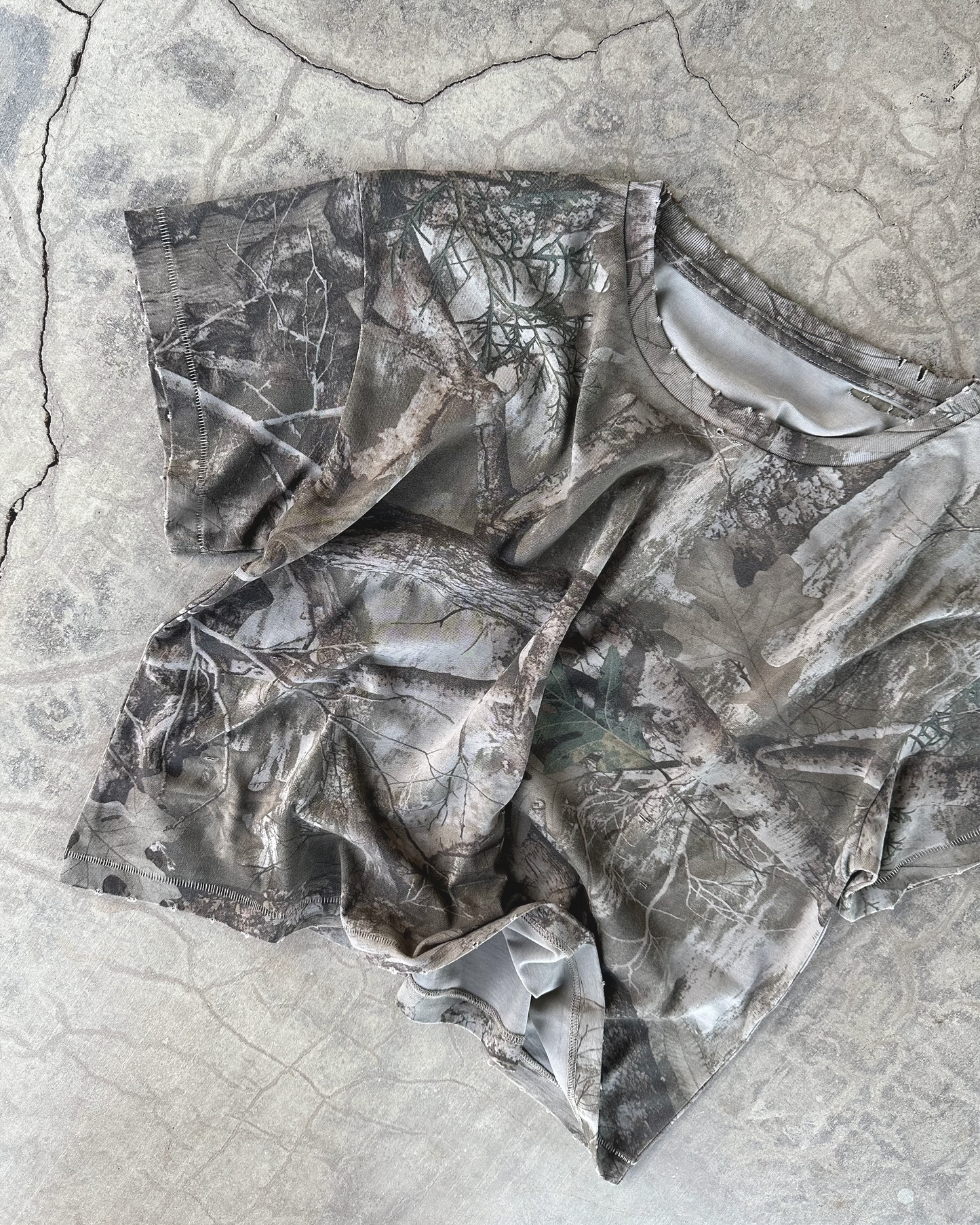 RB007 Cropped Camo Tee