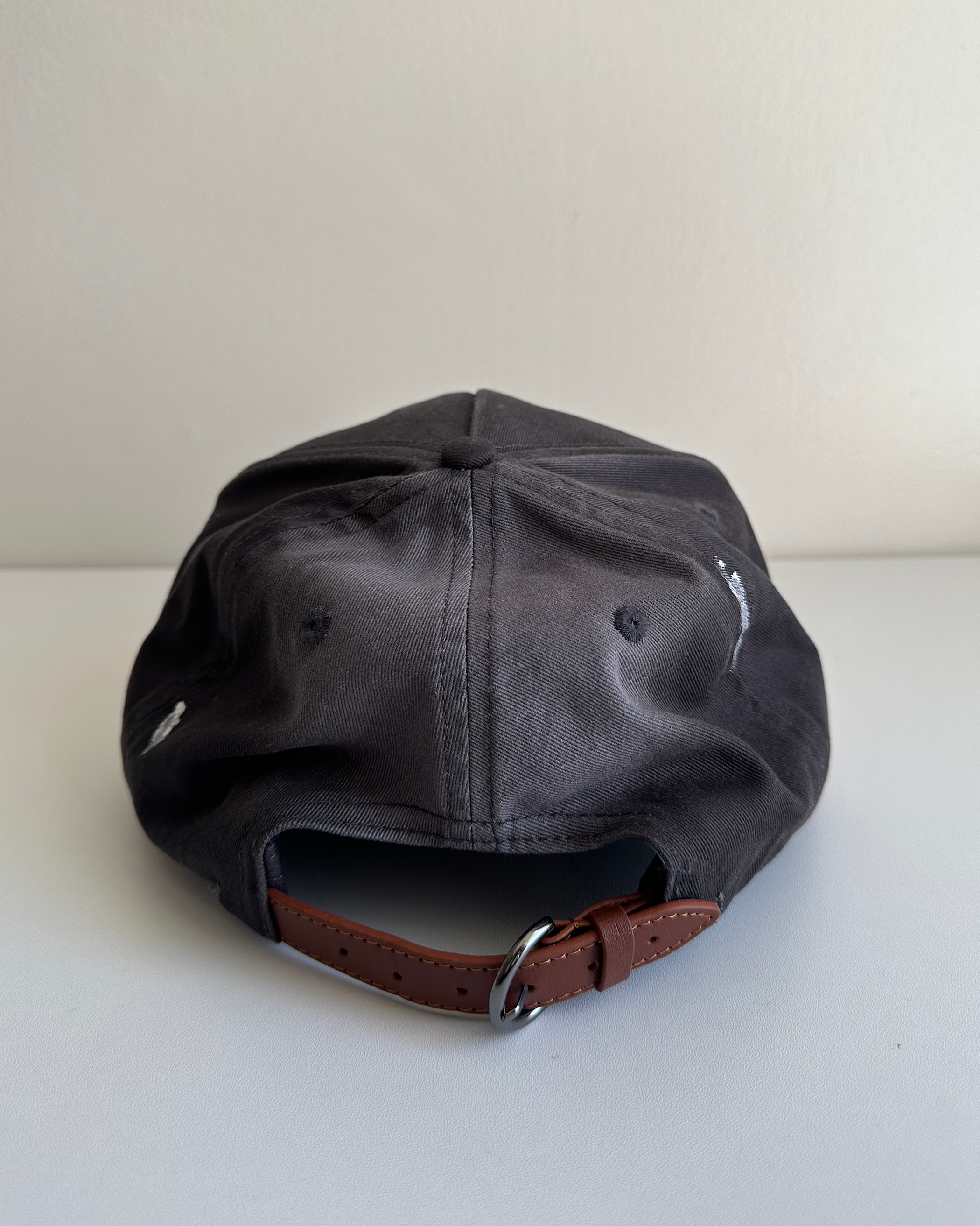 5 panel vintage hat Black